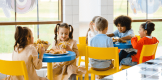 kids eating at school