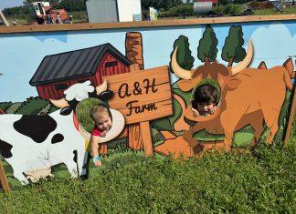 farm sign in Manhattan