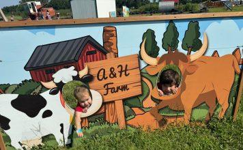 farm sign in Manhattan